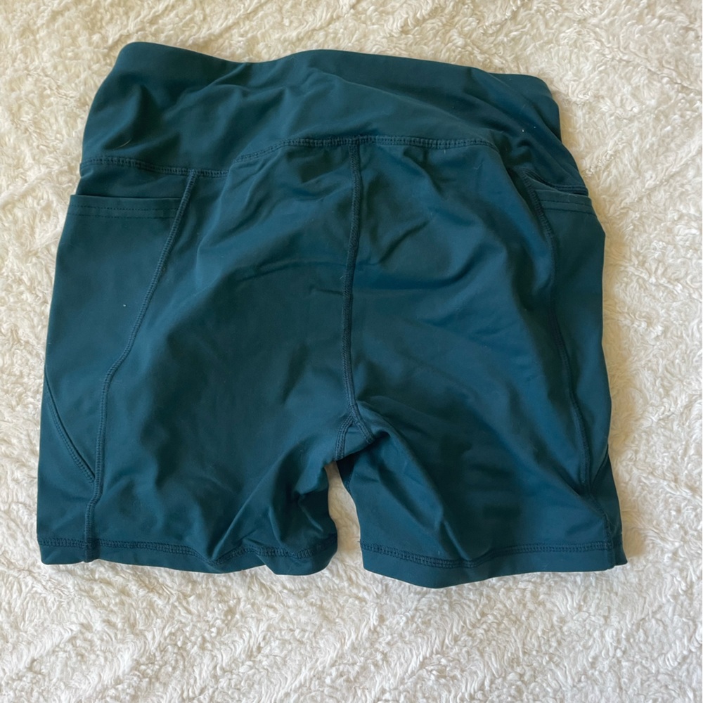 Workout, athletic, fitness, shorts. Runner, walking, lifting, medium, summer